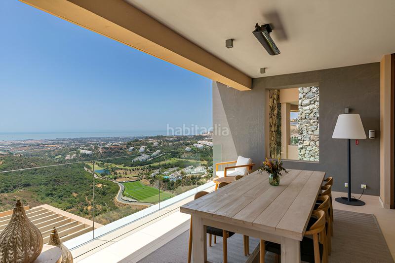 Foto c881be1d-43e3-4e86-bb16-5cecad223de3. Apartamento  en planta media en venta en La Quinta en Benahavís