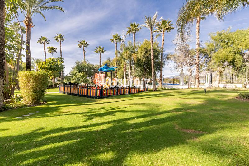 Foto 04afe3a7-7a8b-461d-8956-da9f08132bb1. Apartamento  en planta intermedia en venta en la milla de oro en Marbella
