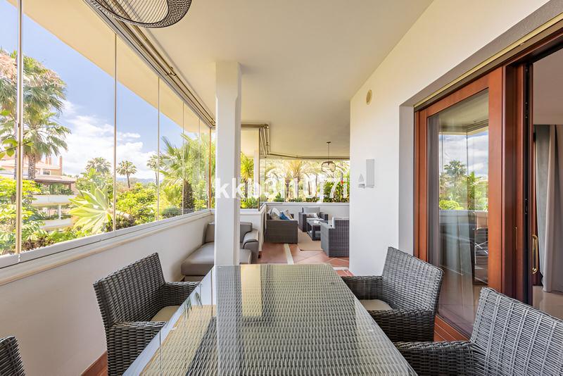 Foto 9b882bd9-36bd-4e6d-a3c3-31d15d8dcf87. Apartamento  en planta intermedia en venta en la milla de oro en Marbella