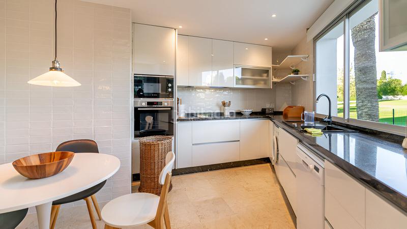 Foto 217a889a-3a3e-4f3b-8104-4b4cc3e2272c. Apartament amb aparcament piscina a Guadalmina Alta Marbella