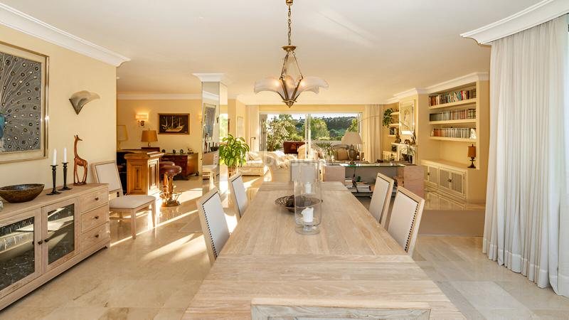 Foto 543c41c8-62b8-45d2-8da9-1e5dca7f0e64. Apartament amb aparcament piscina a Guadalmina Alta Marbella