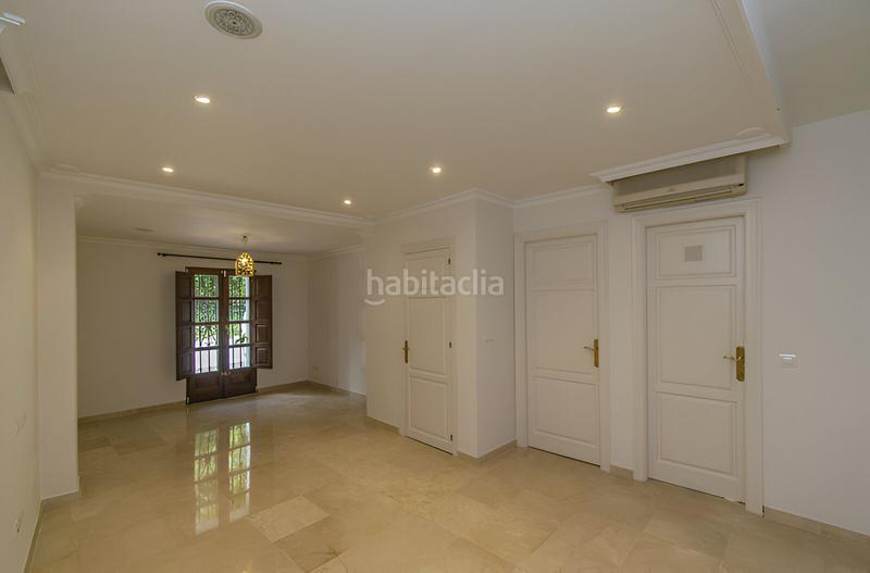 Foto 2563f626-349e-45e8-87ca-0bfc5a322e24. Semi detached house with pool in Puente Romano Marbella