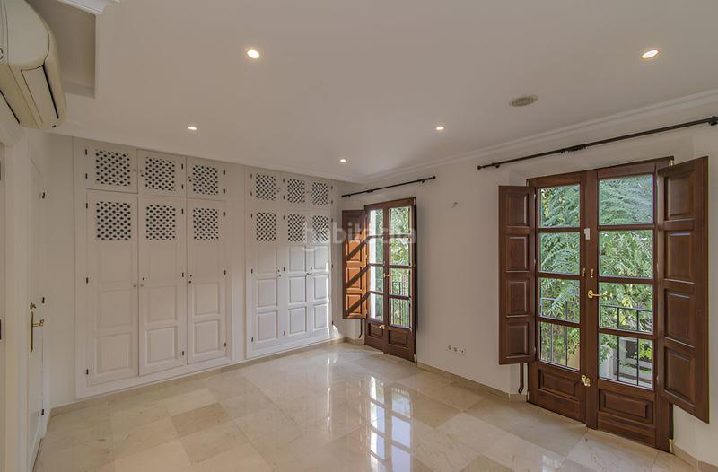 Foto 5a8f3eab-b989-45f8-a411-1b8c0028db2a. Semi detached house with pool in Puente Romano Marbella