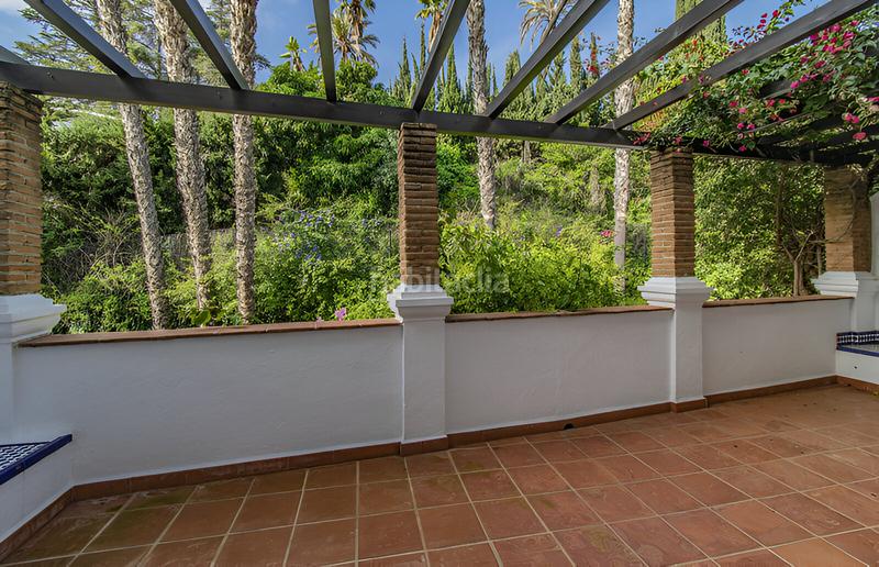 Foto c3d85214-d95f-4002-a248-2a0668905812. Semi detached house with pool in Puente Romano Marbella