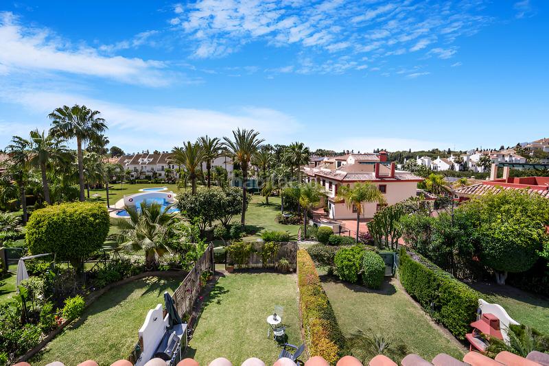 Foto 1bd934b3-3744-4861-b044-f947f0370fce. Casa adosada  en venta en nageles en Nagüeles Alto Marbella