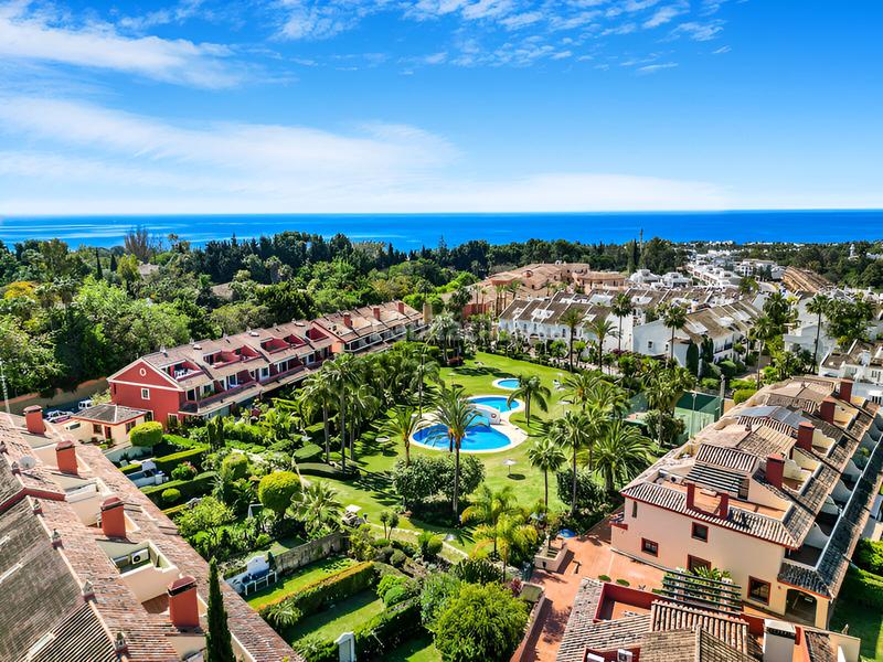 Foto b85a35dc-81d7-461d-b76b-dc014a0c0425. Casa adosada  en venta en nageles en Nagüeles Alto Marbella