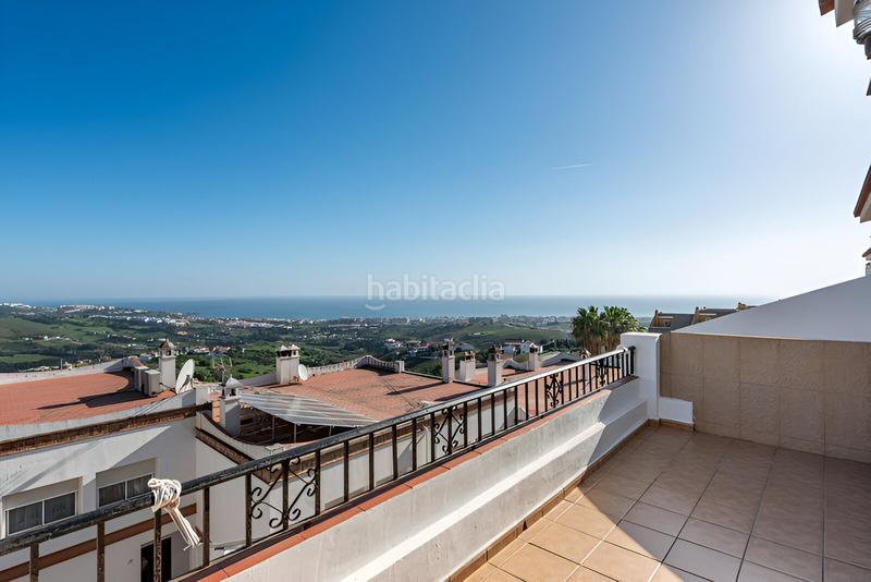 Foto 17509c9b-5f20-4c0e-a325-028efc390b9a. Casa adossada amb aparcament piscina a Manilva pueblo Manilva