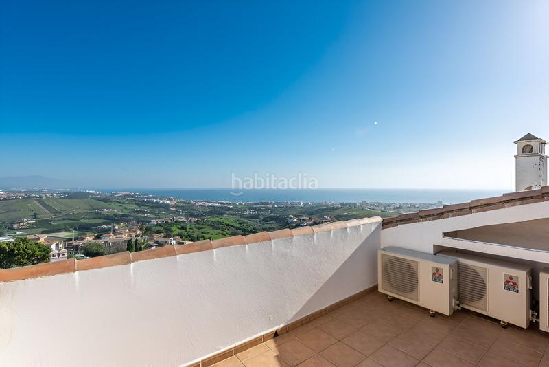 Foto 6a82b5ef-18be-4650-97c0-c6f6729795be. Casa adossada amb aparcament piscina a Manilva pueblo Manilva