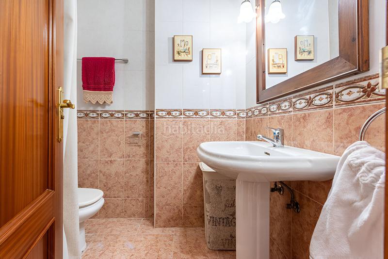 Foto 6c334189-442d-406f-9800-8eff7c3e185e. Casa adossada amb aparcament piscina a Manilva pueblo Manilva