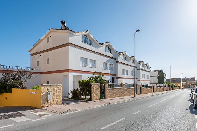 Foto 92042d15-0ac2-4b65-856b-20a8b33effef. Casa adossada amb aparcament piscina a Manilva pueblo Manilva