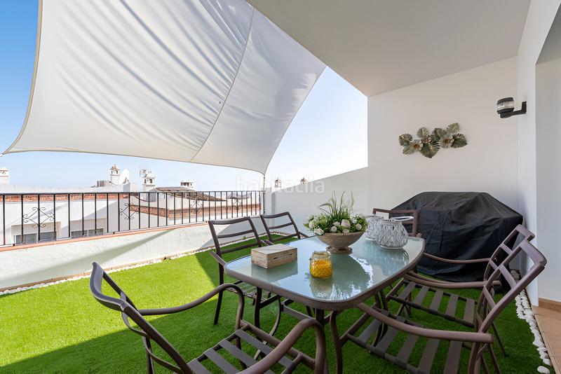 Foto acbd53a4-263f-42bf-87cc-1d994d6d1320. Casa adossada amb aparcament piscina a Manilva pueblo Manilva