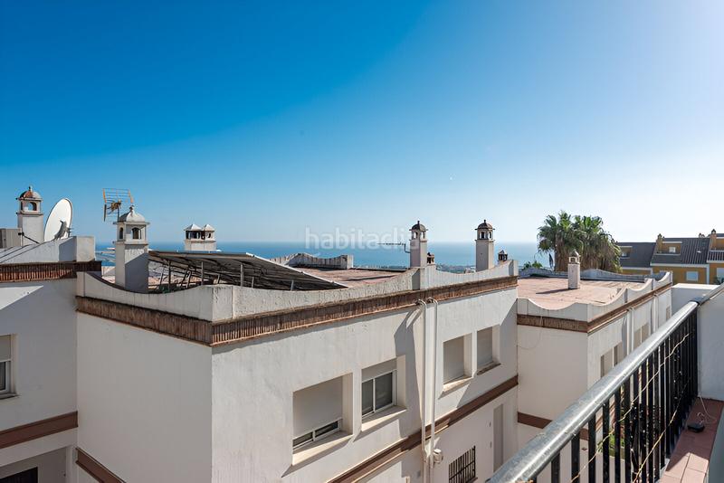 Foto ecd551c1-b82e-41e4-a56e-4379520ed3ce. Casa adossada amb aparcament piscina a Manilva pueblo Manilva