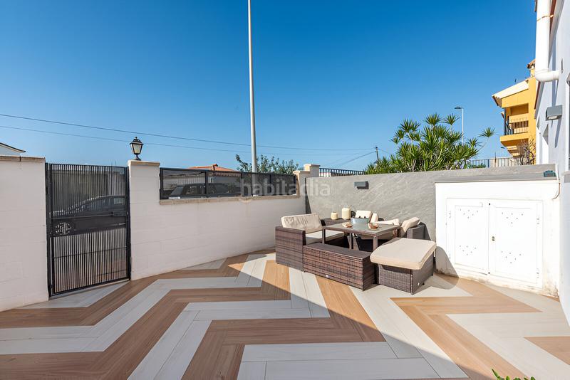 Foto ffff38d8-a8f3-43dc-99e9-142dc70cdbe1. Casa adossada amb aparcament piscina a Manilva pueblo Manilva