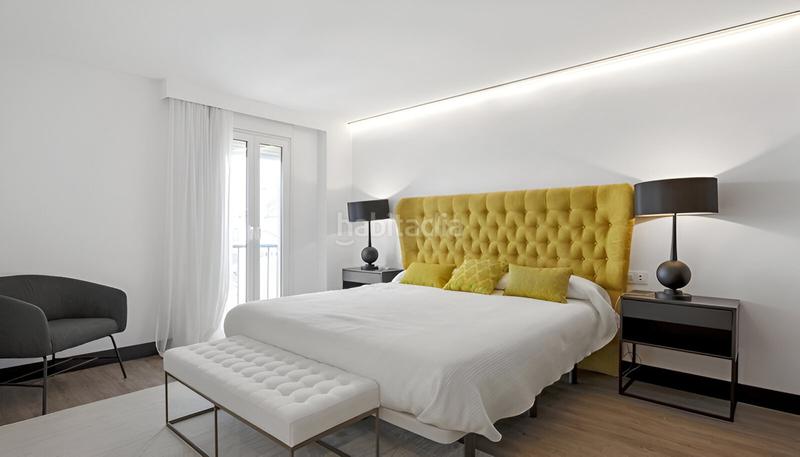 Foto 46c5179c-8a56-4f52-9240-f38a8f58d047. Apartamento  en planta media en venta en Puerto Banús en Marbella
