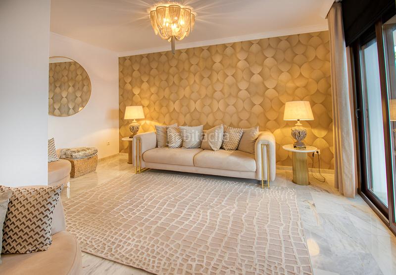 Foto 4763b021-59b8-4152-83aa-67592929e1a6. Casa con parcheggio piscina in La Duquesa Manilva