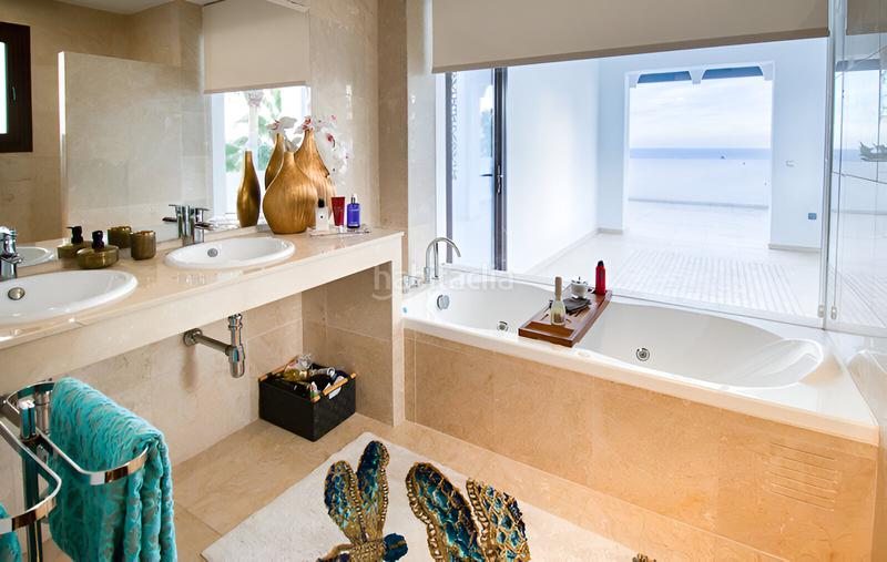 Foto 7f2550b9-c2b1-48ef-ba55-72b39fbcf644. Casa con parcheggio piscina in La Duquesa Manilva