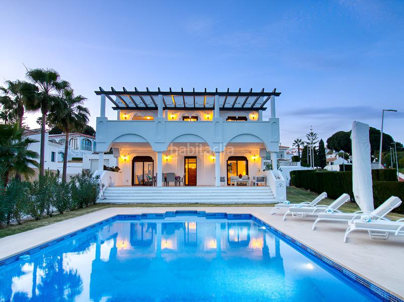 Foto b62ed271-4f43-4b87-9375-35bfe3852e07. Casa con parcheggio piscina in La Duquesa Manilva