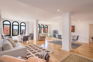 Erdgeschoss en Elviria. Apartamento en planta baja en venta en elviria