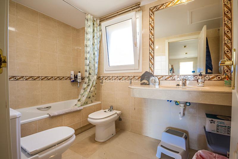 Foto 56bdc8e1-a378-4431-86a9-cecfa77d13ad. Maison jumelée avec parking piscine dans Riviera del Sol Mijas