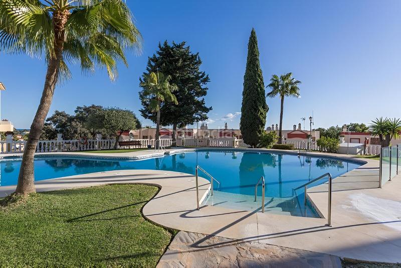 Foto 553fc5f2-34e4-4f5a-b87d-f96531f93b83. Apartamento  en planta intermedia en venta en Riviera del Sol en Mijas