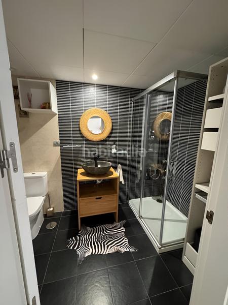 Foto 0528472f-1bbe-4757-9b94-5a80b2446357. Apartamento  en planta intermedia en venta playa en Casares