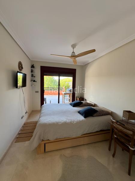 Foto b1e06a2e-3197-47cf-85d6-9f48c4902442. Apartamento  en planta intermedia en venta playa en Casares