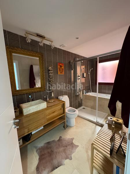 Foto d95a1b33-3de7-41ee-84a0-c8440cc41cdf. Apartamento  en planta intermedia en venta playa en Casares