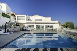 Casa a Centro. Villa independiente en venta en benalmádena