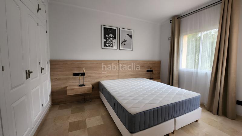 Foto 40e1de29-e159-47b3-a654-b2db4e39f1cb. Ático  en venta en Las Brisas en Las Brisas Marbella