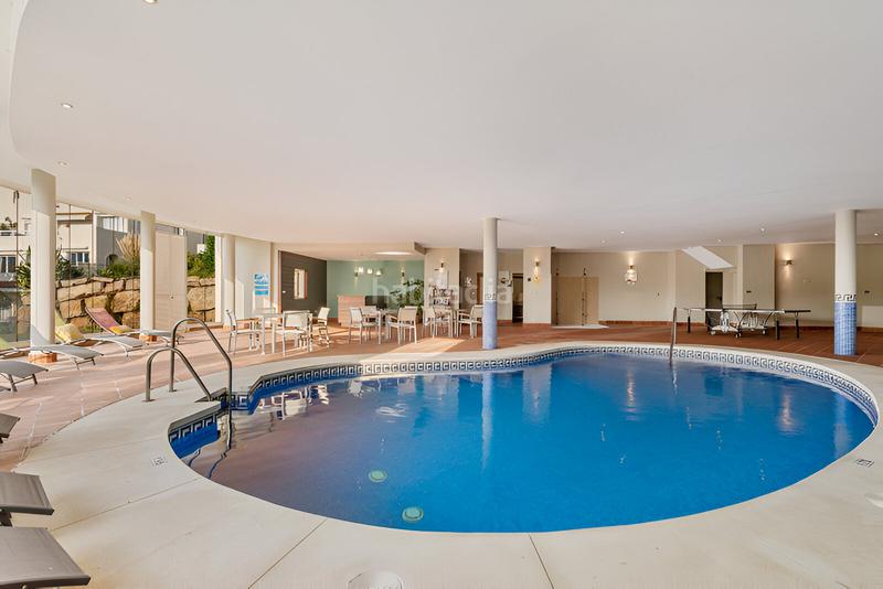 Foto 69daab59-51ad-469f-a8f1-1fe2dc382d64. Appartement mit heizung pool in los arqueros - puerto del almendro Benahavís