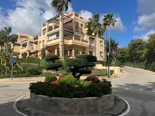 Planta baja en Centro. Apartamento en planta baja en venta en estepona