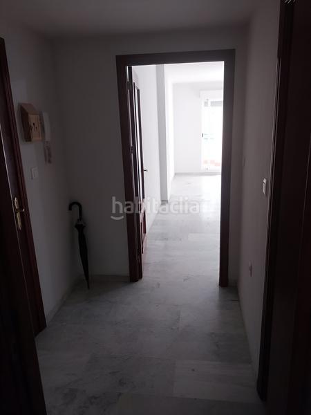Foto c12f8b21-7f6a-45c9-a8fe-48140c673f25. Apartament amb piscina a Playa Bajadilla - Puertos Marbella