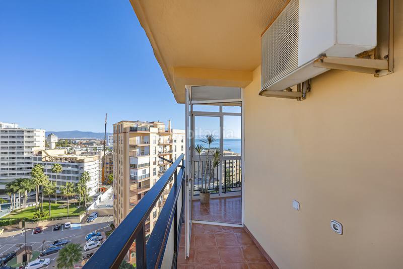 Foto 16e867d1-0765-405f-a4e6-a58306ecd42f. Apartament amb aparcament piscina a Playamar - Benyamina Torremolinos