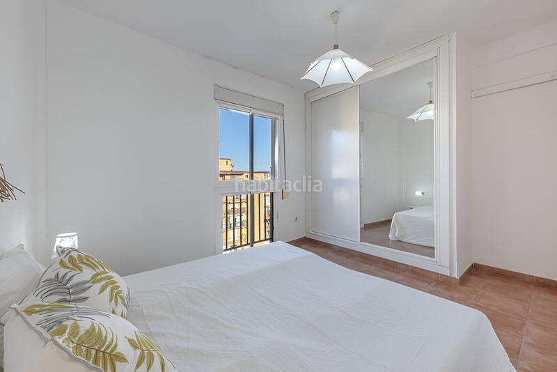 Foto 33b273f9-05b1-4d20-b731-b7e760f483a5. Apartament amb aparcament piscina a Playamar - Benyamina Torremolinos