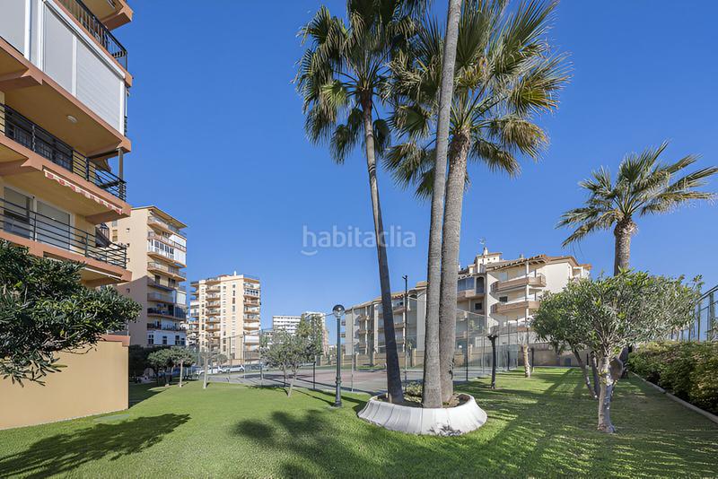 Foto ce48b732-693d-426d-a289-cf6def41ee0b. Apartament amb aparcament piscina a Playamar - Benyamina Torremolinos