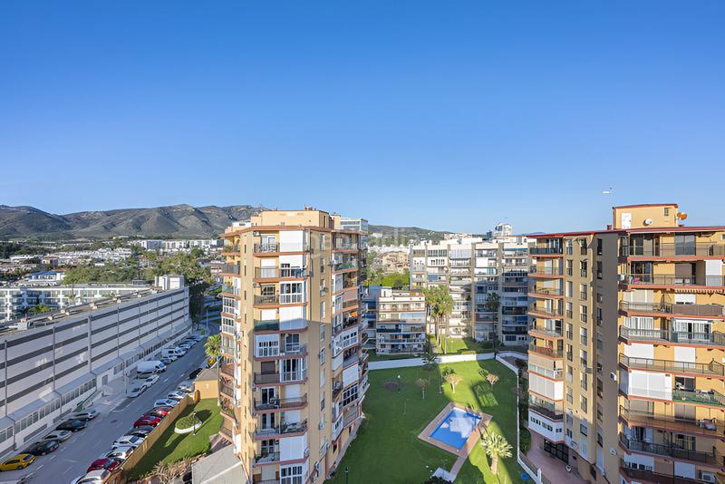 Foto d28aa311-7b1a-489e-8c0f-020d218502ad. Apartament amb aparcament piscina a Playamar - Benyamina Torremolinos