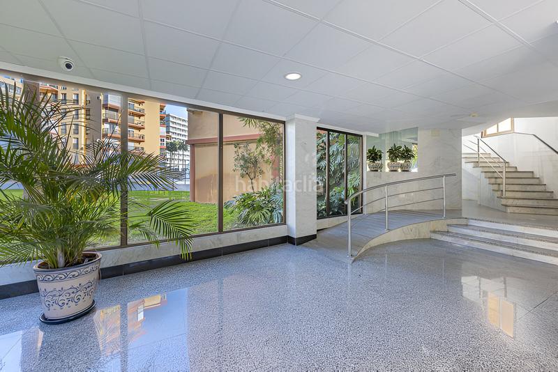 Foto d4b80e5d-ebd3-4d2b-8c05-a970dfd7b194. Apartament amb aparcament piscina a Playamar - Benyamina Torremolinos