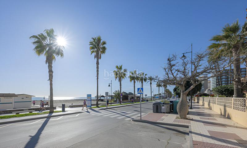 Foto f37bb126-6a7f-4bae-b731-e7200aaa6dc6. Apartament amb aparcament piscina a Playamar - Benyamina Torremolinos