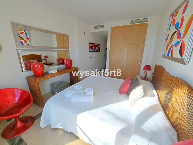 Foto 58db6530-2ca3-434f-a703-04e71605550a. Appartement avec parking piscine dans La Duquesa Manilva