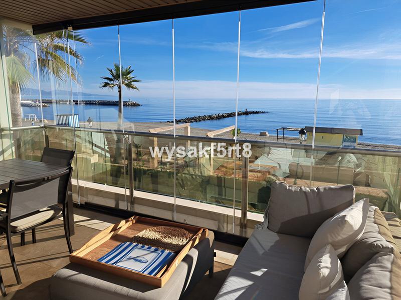 Foto a0919e78-bdd3-4257-9a4f-1bc8d8180e9a. Appartement avec parking piscine dans La Duquesa Manilva