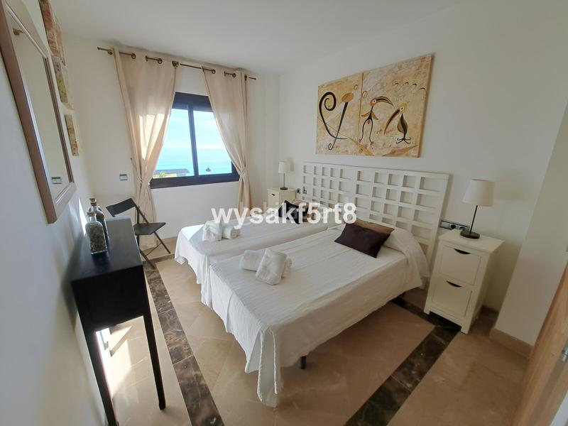 Foto aeb2f781-54eb-43e8-84c7-e6a4eed89400. Appartement avec parking piscine dans La Duquesa Manilva