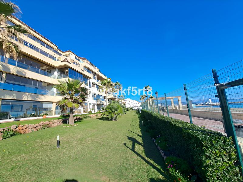 Foto b4136c05-5b58-4b08-8fff-0ac4be37eef5. Appartement avec parking piscine dans La Duquesa Manilva
