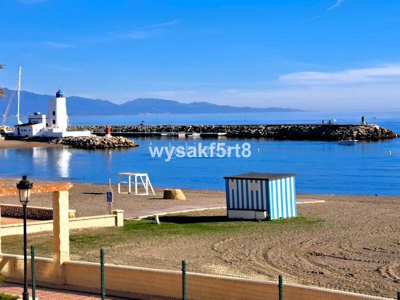 Foto cb6ebf8c-e52f-4a43-a8fd-2a68a2255c73. Appartement mit parking pool in La Duquesa Manilva