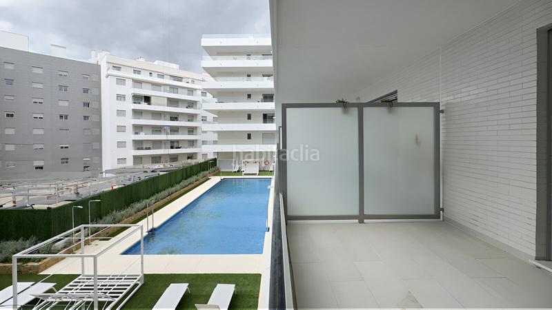 Foto b9ccfb76-ad49-4c2e-b393-cf5e71145b6e. Piccolo appartamento con parcheggio piscina in Nueva Andalucía centro Marbella