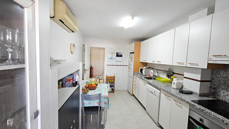 Foto ef9db587-8a01-4b79-a3b2-53ab9af9b742. Appartement avec parking piscine dans San Luis de Sabinillas Manilva