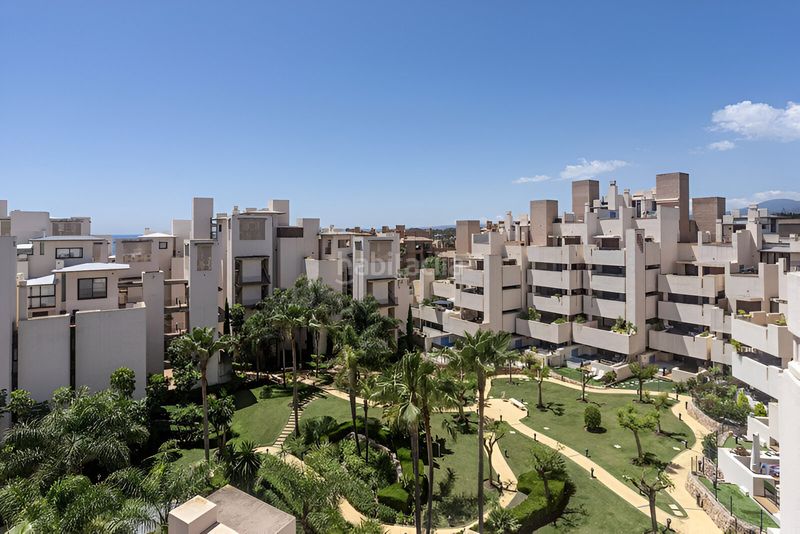 Foto d7aa8d9c-ebcc-44b0-8a75-6b5842b1338a. Dachwohnung mit parking pool in Villacana - Costalita - Saladillo Estepona