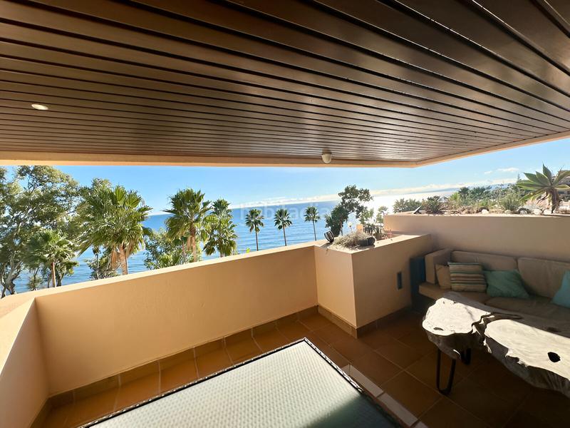 Foto 057fb2a7-7142-49b7-9fcf-b775354e8caa. Apartamento  en planta media en venta en Estepona