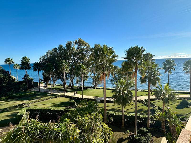 Foto 19ab42a5-6e57-4d9e-b211-da1e68d6e16a. Apartamento  en planta media en venta en Estepona