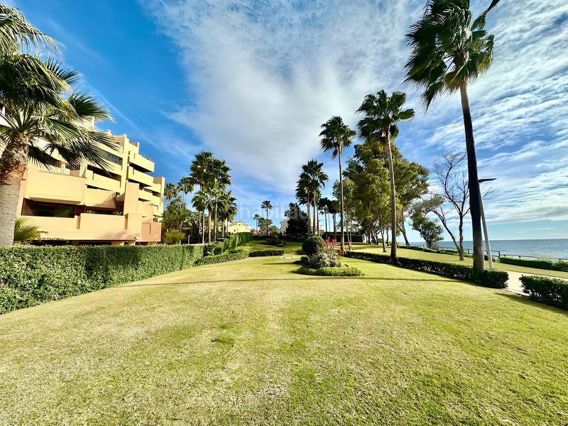 Foto 25149e2a-030b-4cc0-9958-efdeeea845d5. Apartamento  en planta media en venta en Estepona