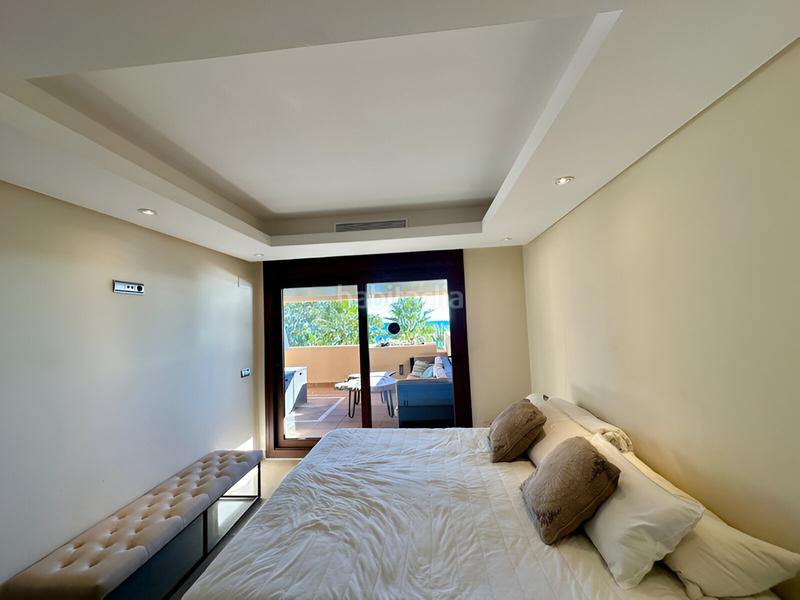Foto f37cae6b-120d-4484-99f0-621023341abc. Apartamento  en planta media en venta en Estepona
